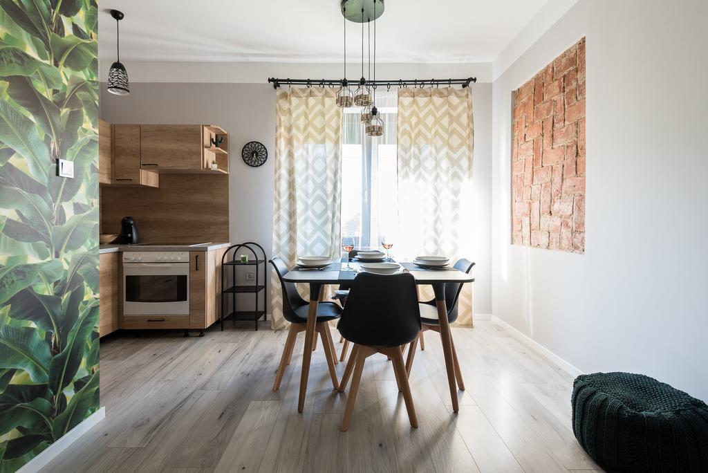 Csapo Apartment ديبريتْسين المظهر الخارجي الصورة